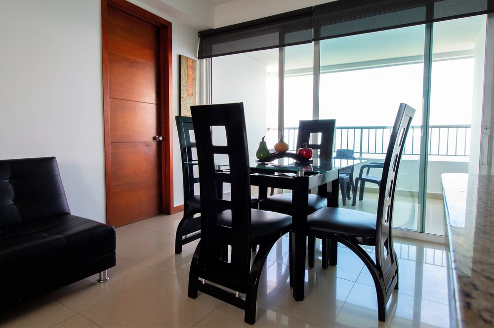 Apartamentos Bocagrande - Vista al Mar