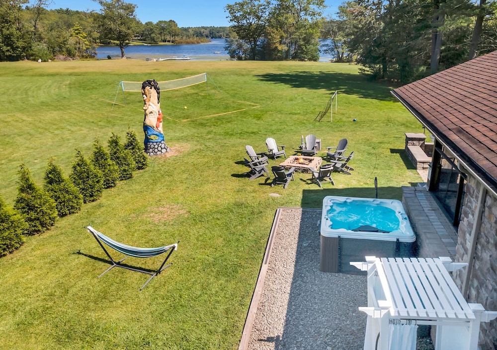 2 Lake Cabins Pool+hottub Game Room 23acs