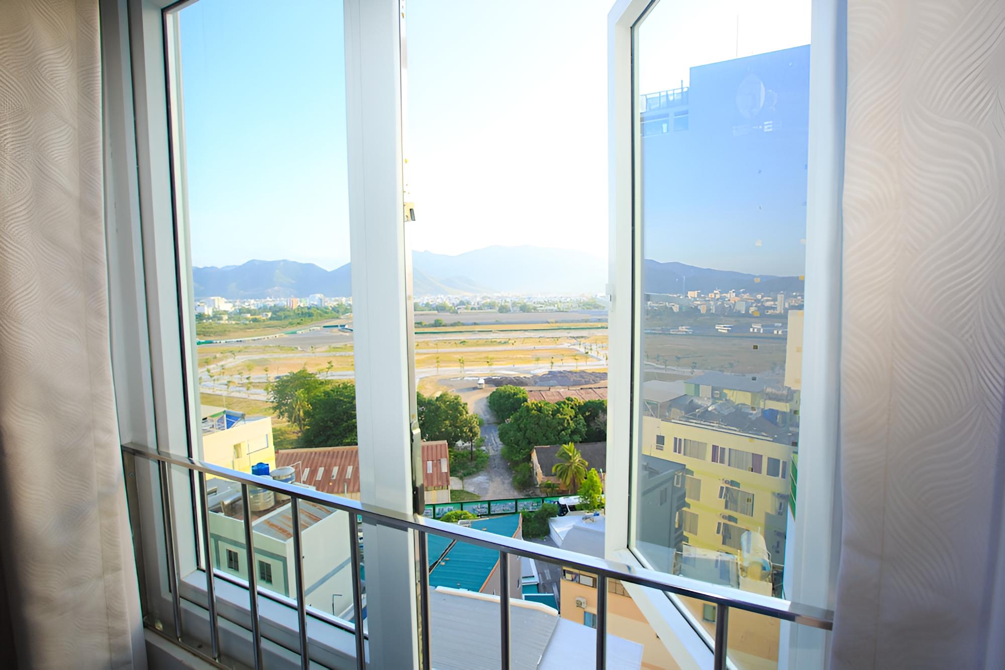 Lucky Star Hotel