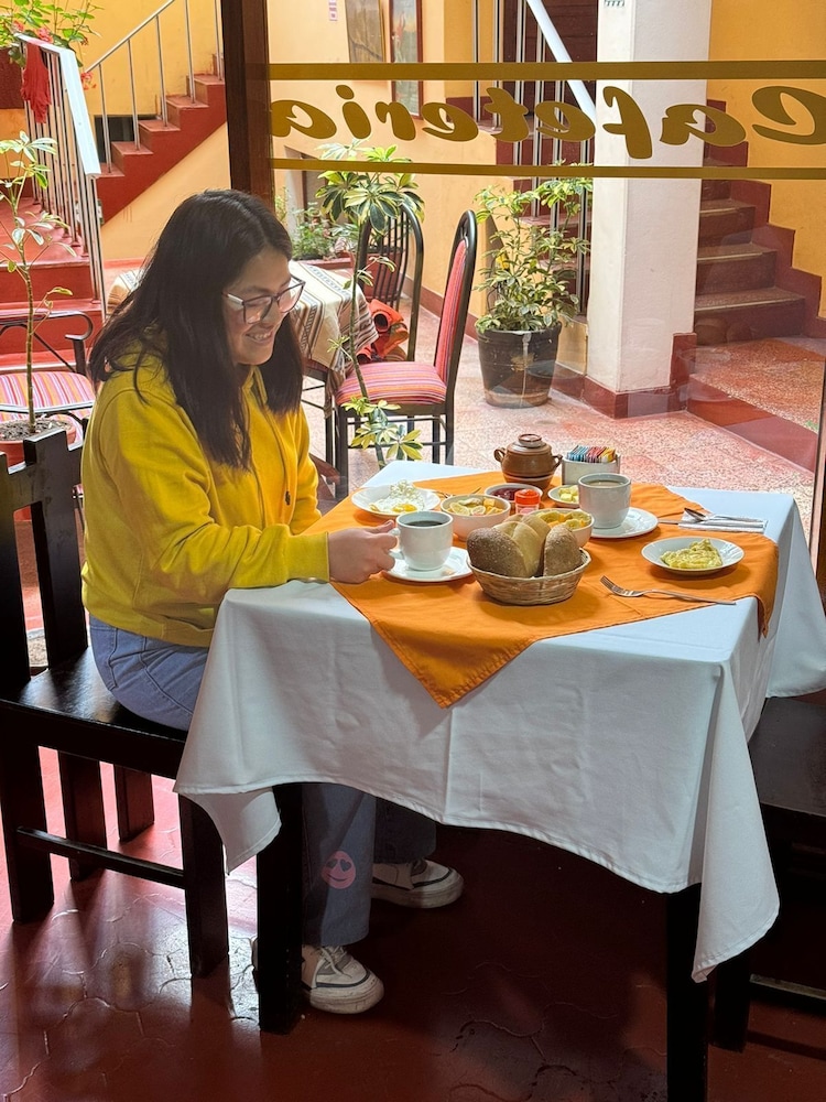 Huayna House Go