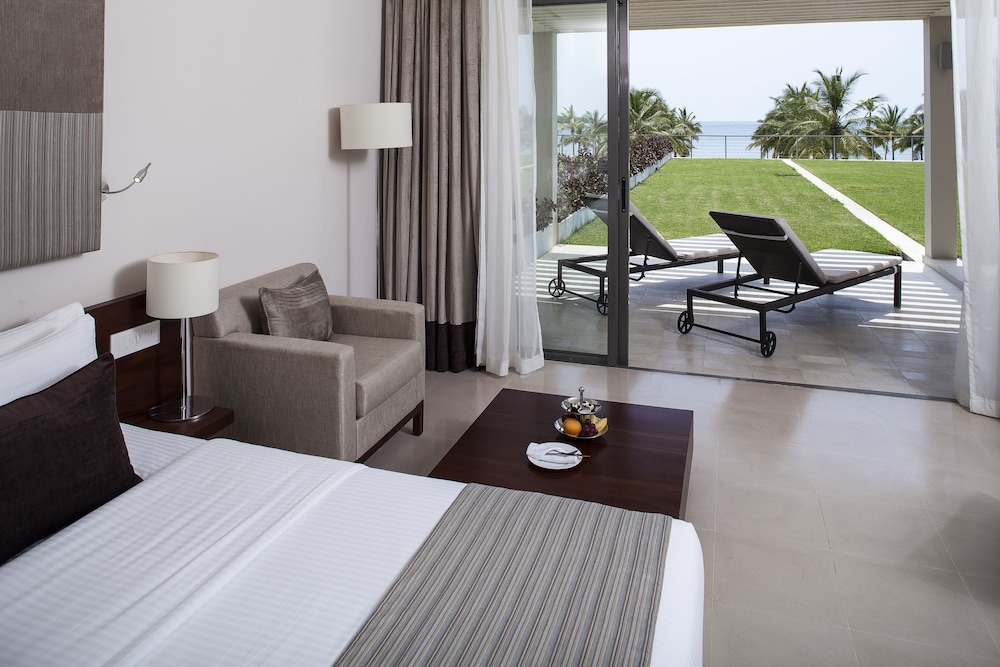 Amaya Beach Pasikudah