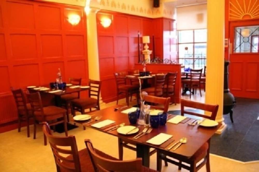 Dunfermline Vacations - Limekilns Hotel and Bistro - Property Image 1