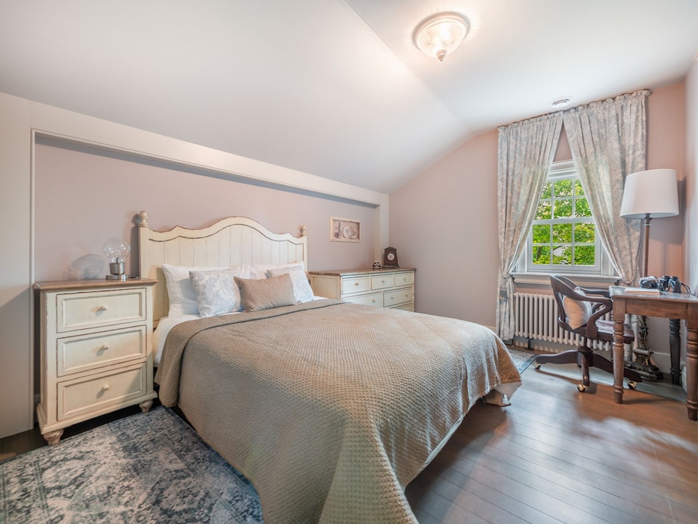 GLOBALSTAY. Charming 3 Bedroom House in North York - Image 3