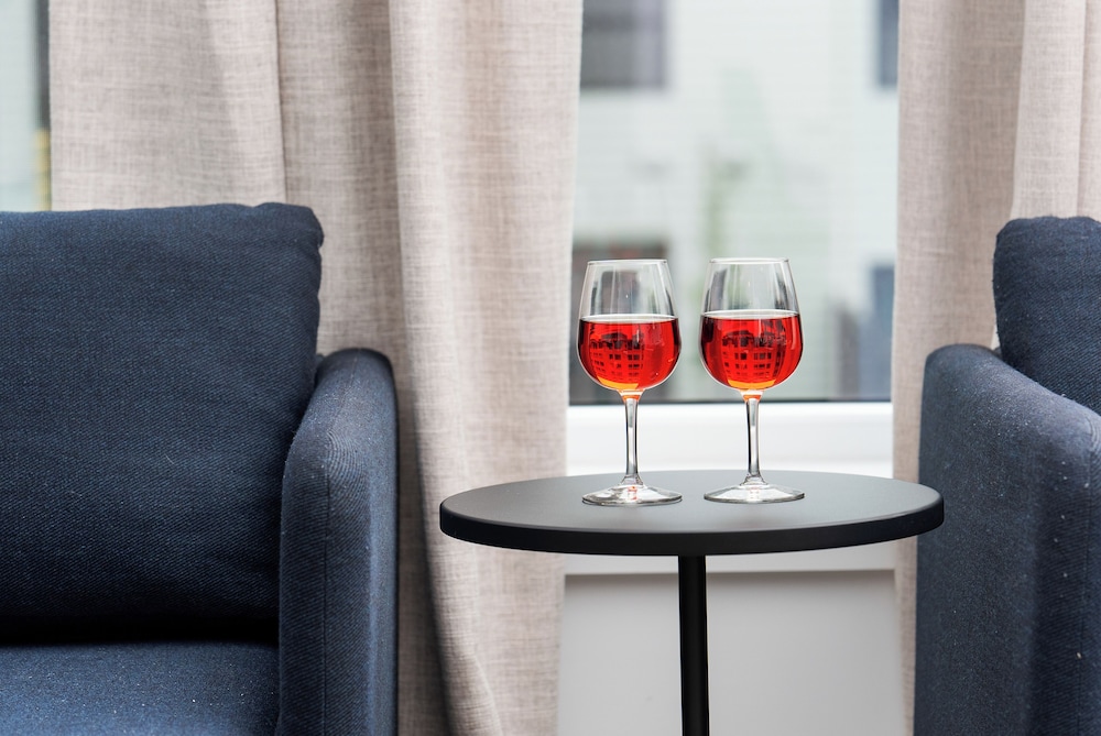 Luxury Apartments by Hyatus at Boston Everett