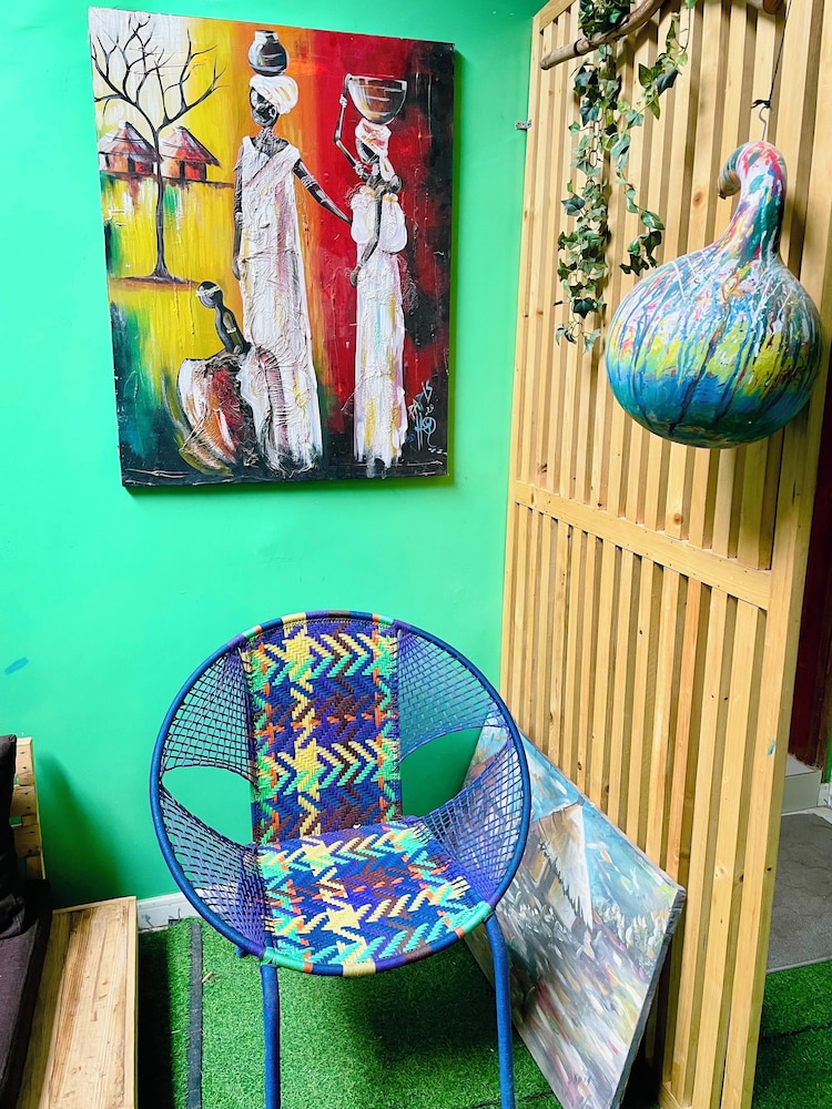 Fadidi House