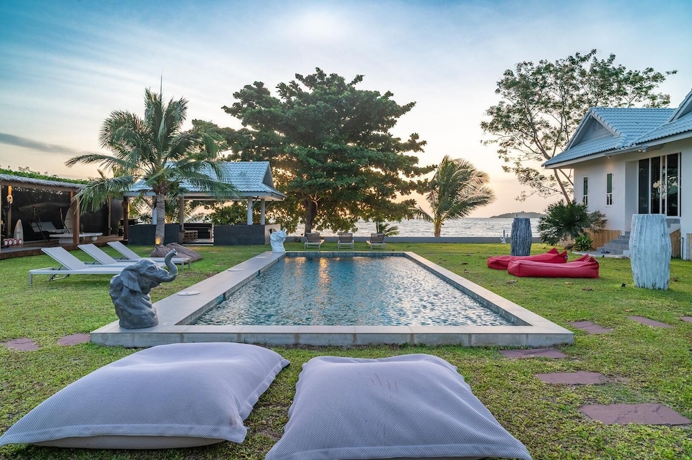 Danisam 4BR BeachVilla SunsetView KBR47