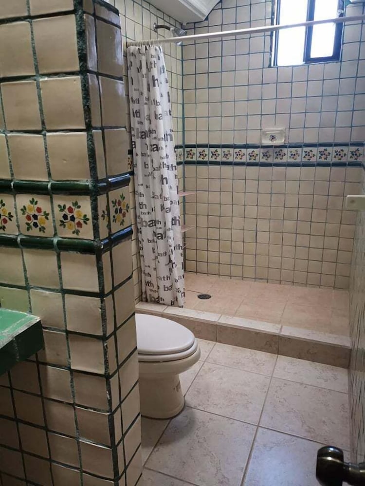 Zacatecas Vacations - Habitacion con vista a la Bufa - Property Image 4