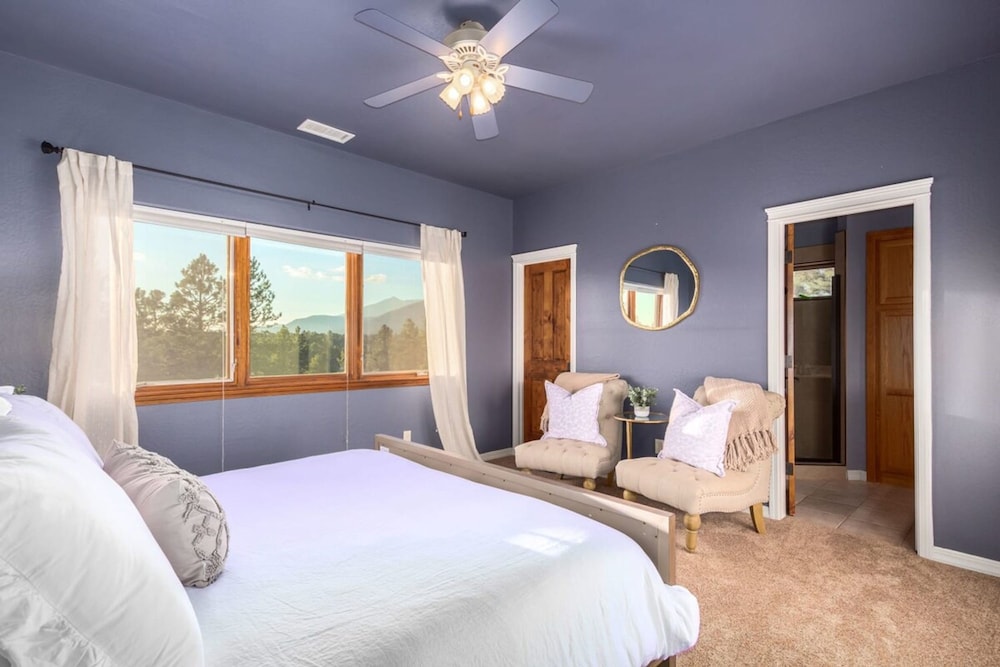Amberwood Estate w 5 Showers Spa Mtn Views