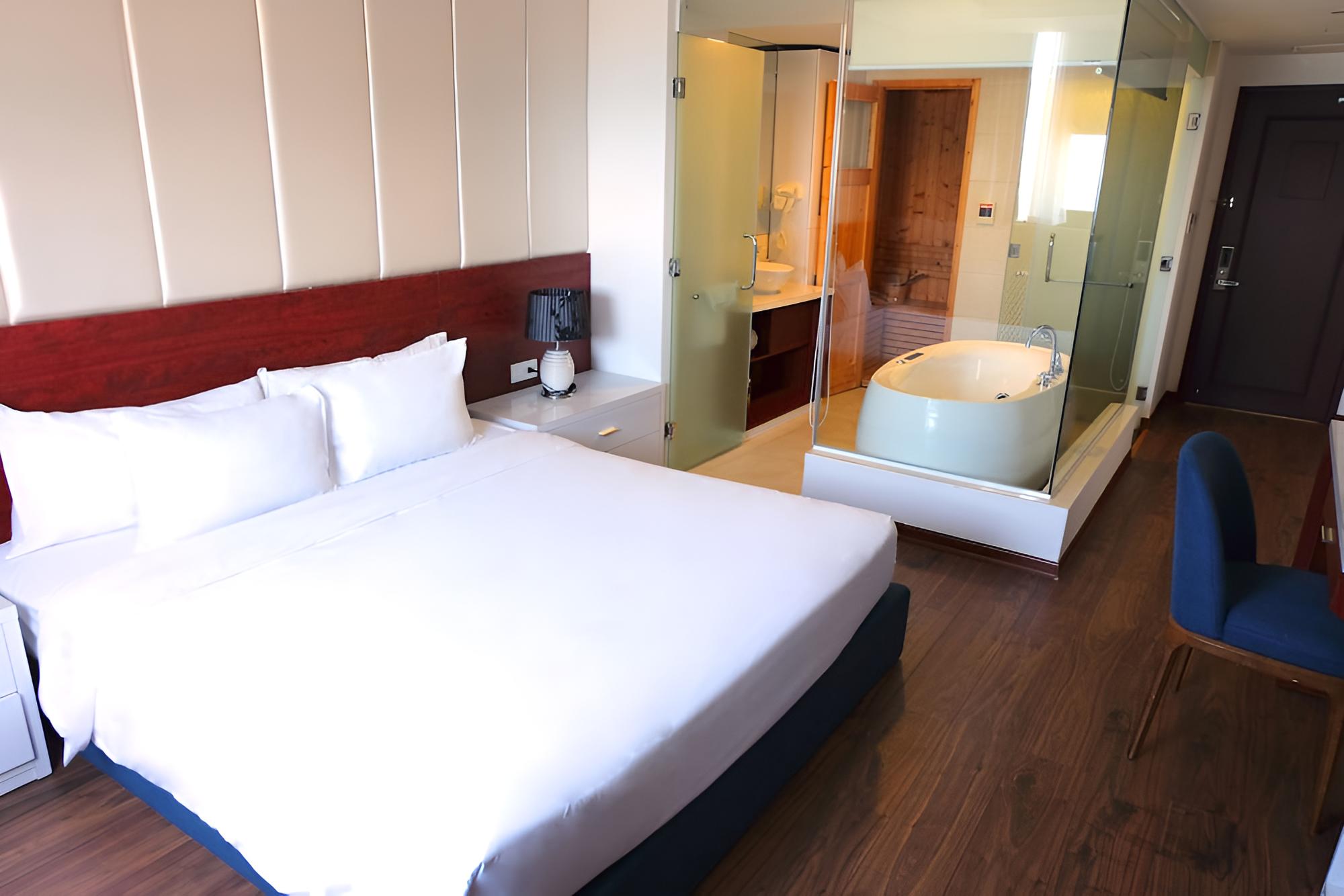 Le Hoang Beach Hotel