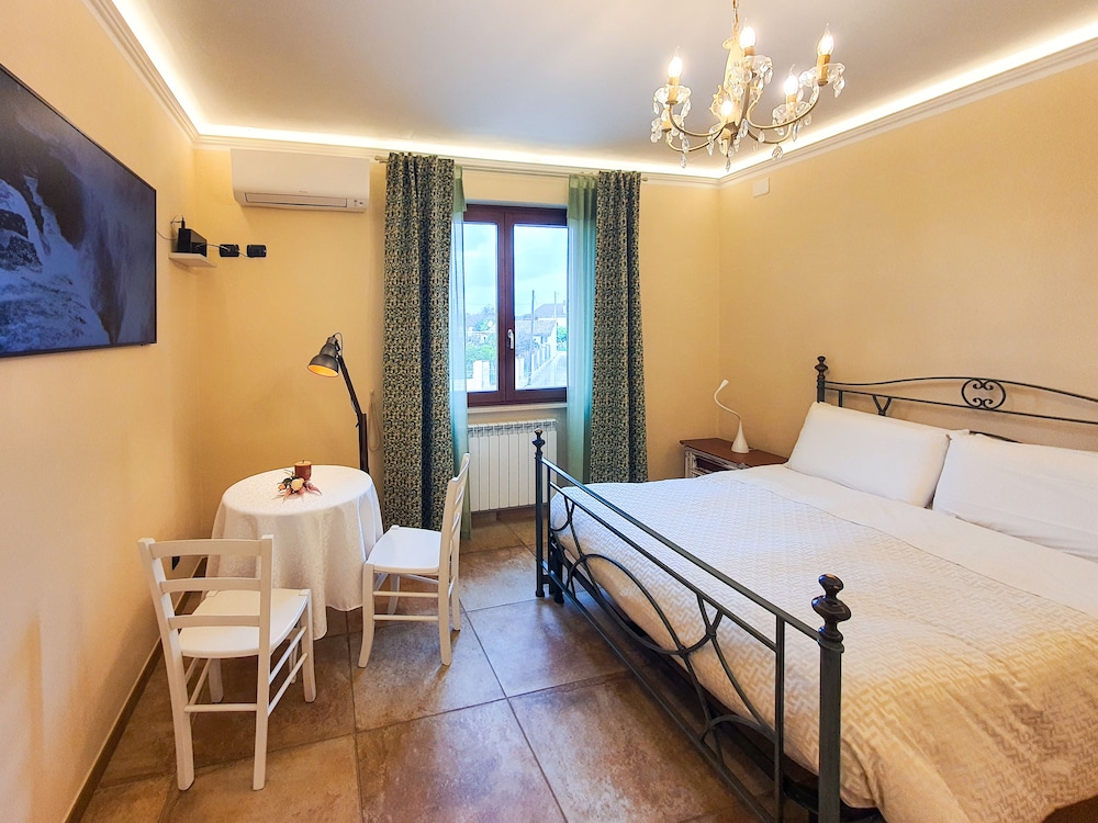 Villa Malvasio Pool and Jacuzzi Room Sassari photo 4