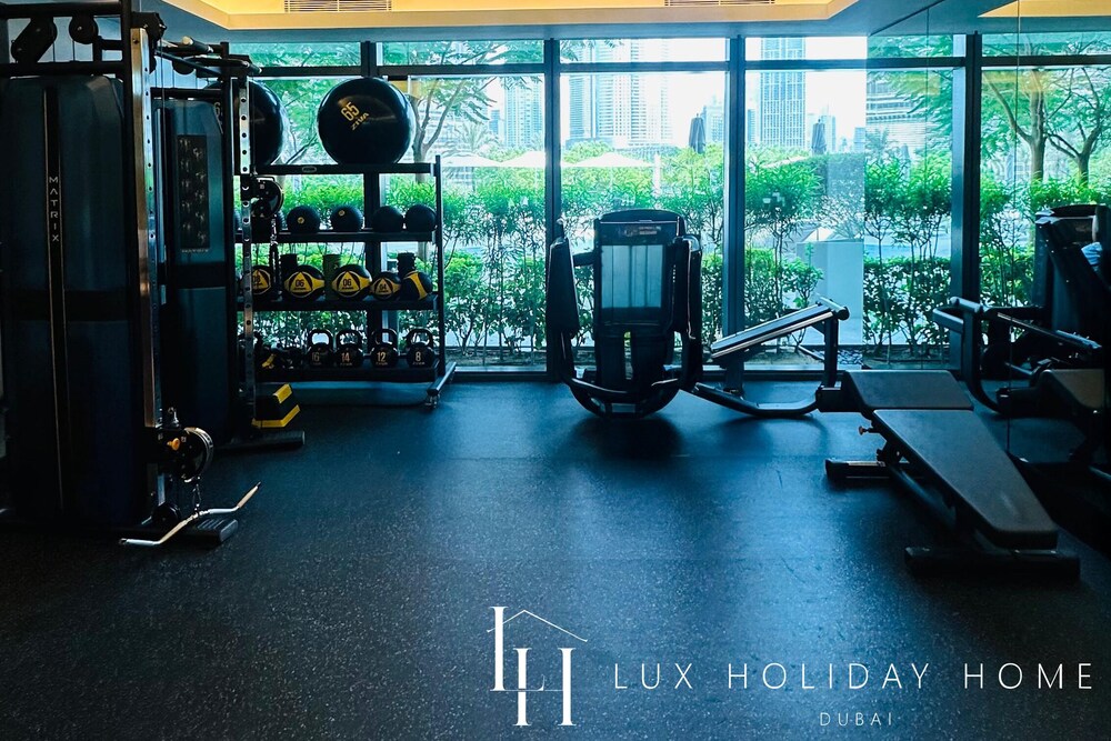 LUX The Address Opera Downtown Suite
