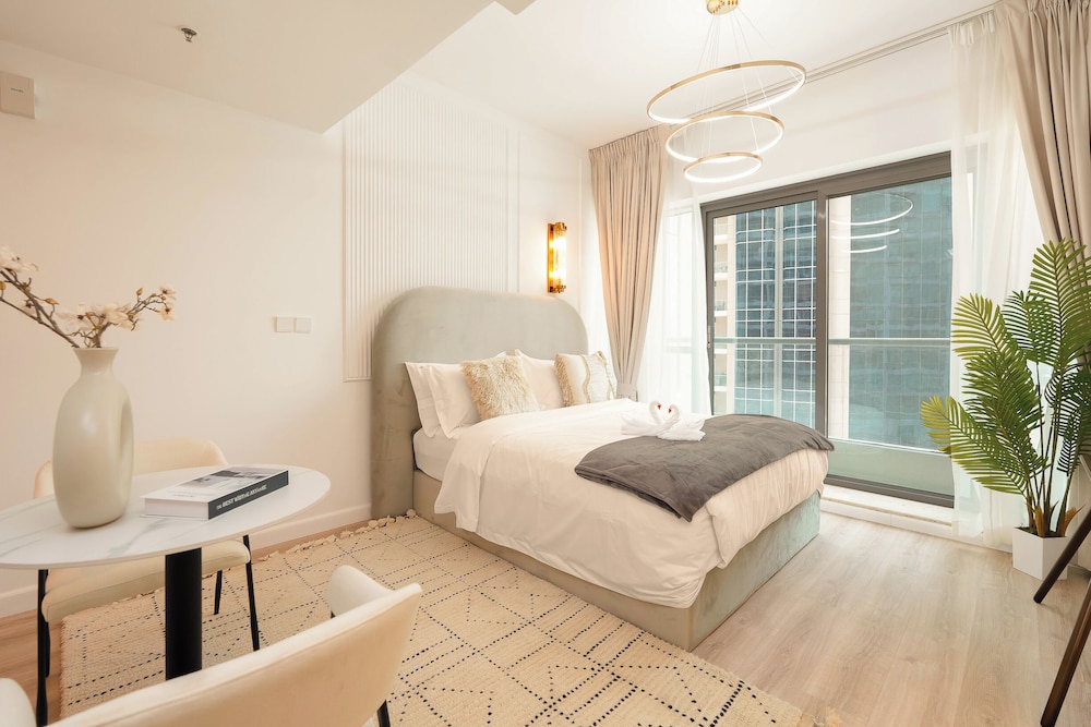 KeyRock Living - Marina Studio Sea View