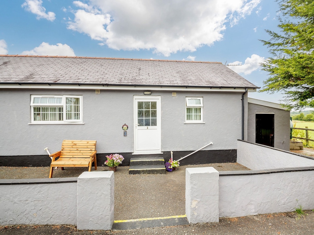 3 Black Horse Cottages
