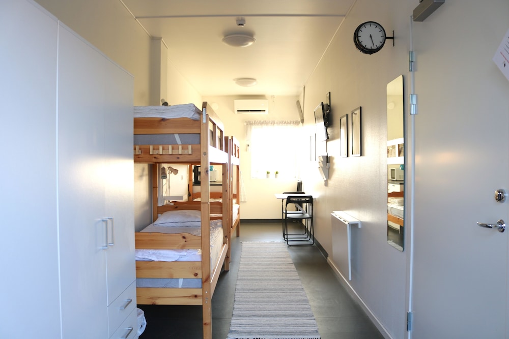 Kärraton Vandrarhem - Hostel
