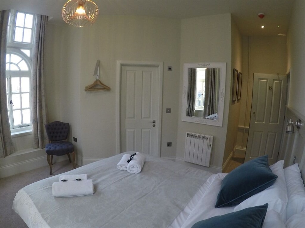 Marlborough Vacations - The Bear Marlborough - Property Image 13