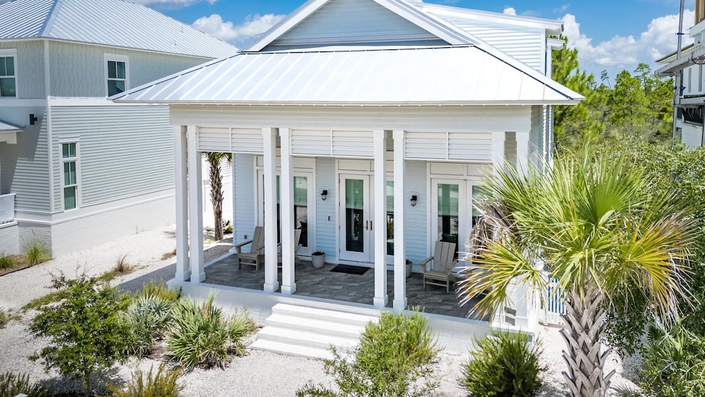 Beach Hangar by Southern Vacation Rentals