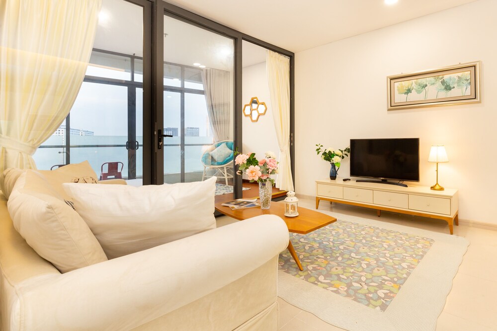 An Corner City Garden 2bedrooms High Class Condo