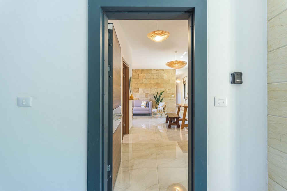 Glow Studios & Apartments in Batroun