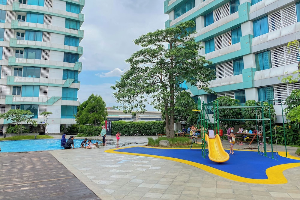 Modern Look Studio At Grand Kamala Lagoon Apartment
