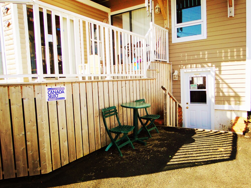 Blue Crest Cottages