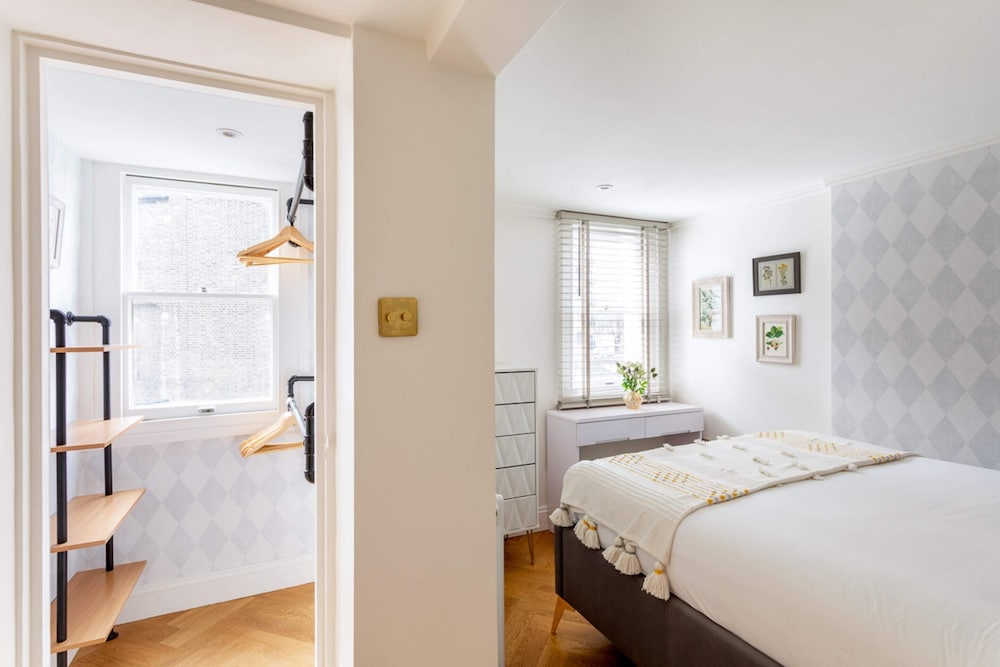 Fabulous Gloucester Road Apartment