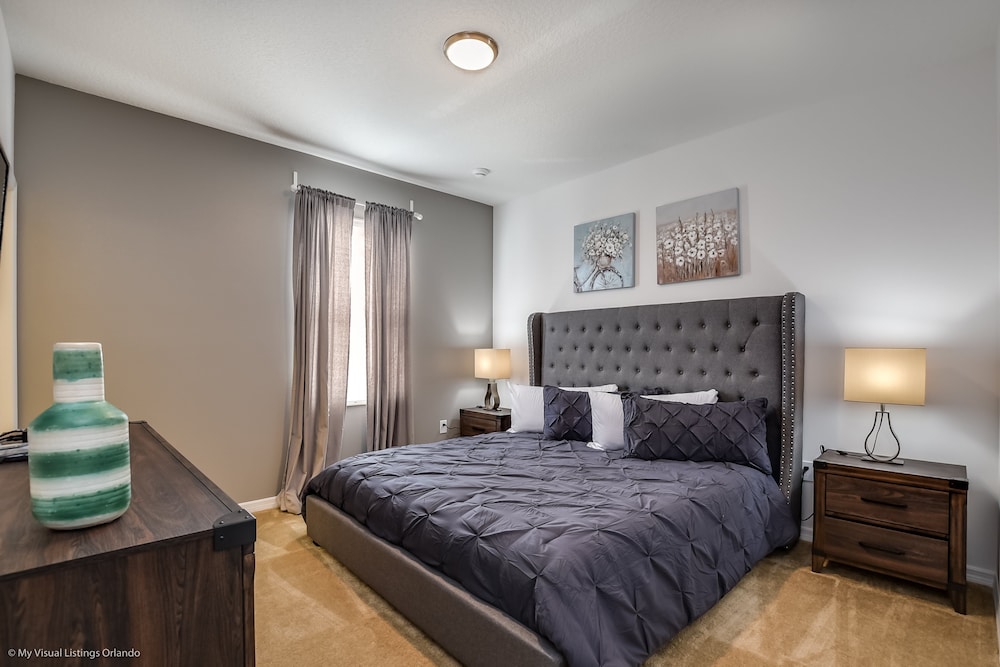 14 Bdrm 11 BA Sleeps 30 - Image 5