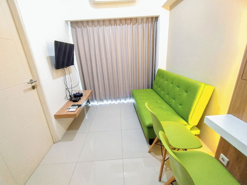 Modern And Cozy 2Br At Tanglin Supermall Mansion Apartment