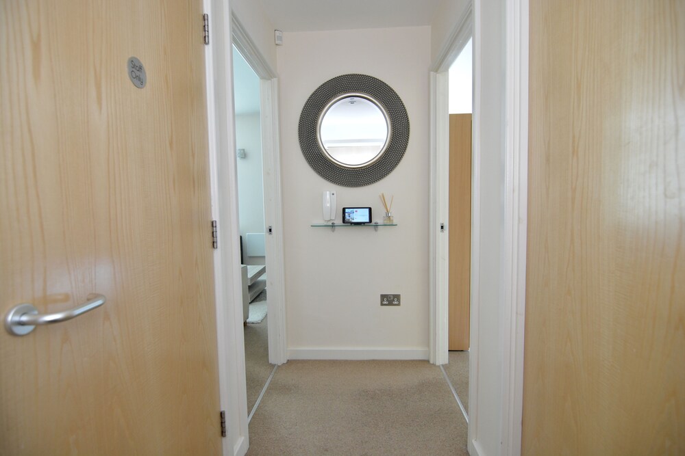 Brightleap Apartments - Silbury View