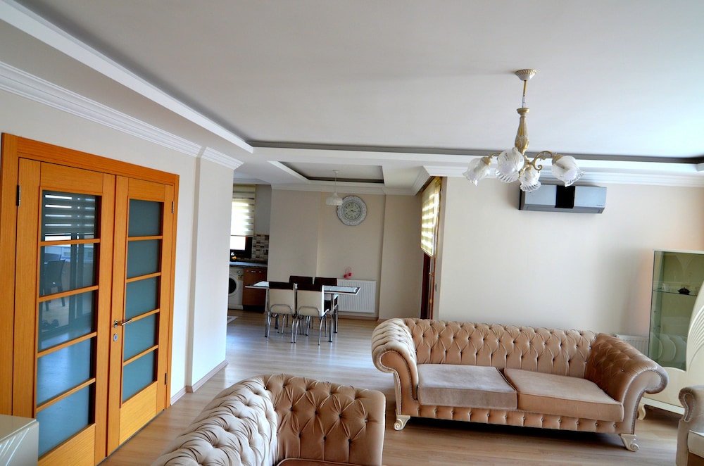 Elite Suite