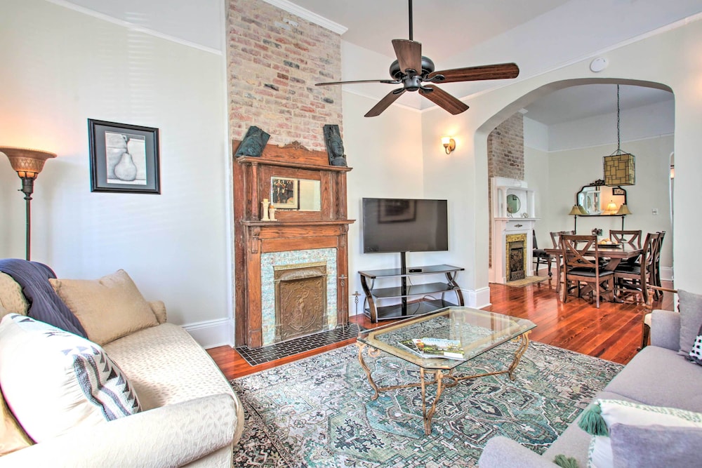 Historic Townhome - 2 Mi to French Quarter!