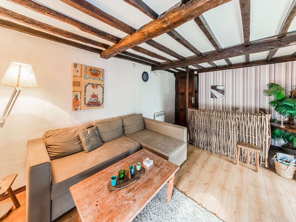 Characteristic Holiday Home in Cherain With Balcony