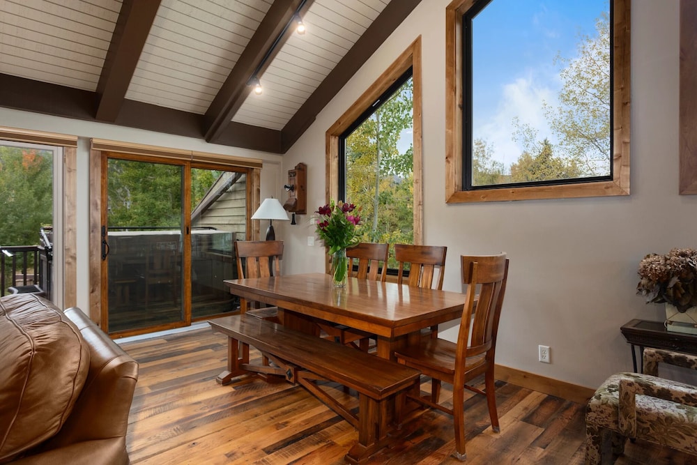 Queen Esther at Deer Valley Resort - Two Bedroom Condo with Hot Tub #2346 2 Condo
