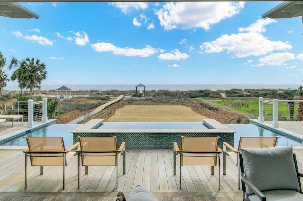 3108 Palm by Avantstay Oceanfront, Private Pool, Incredible Views