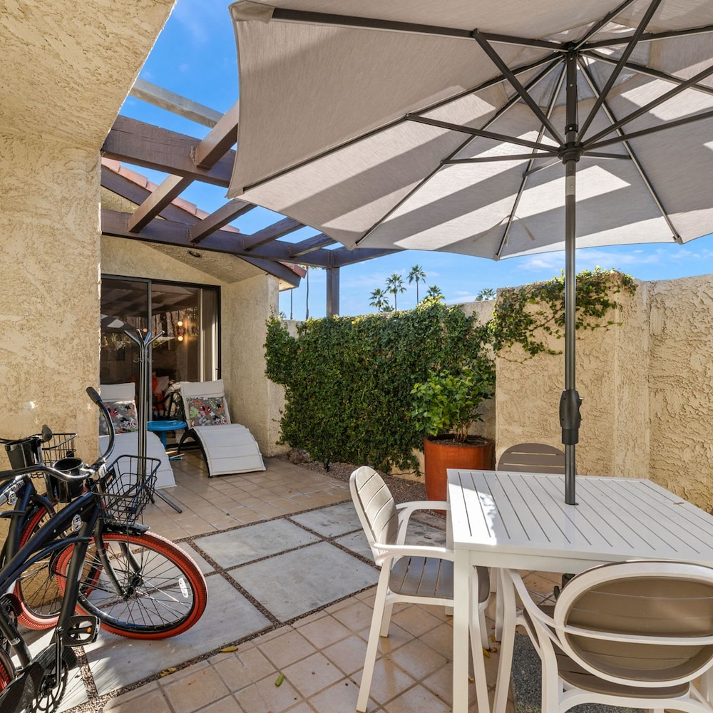 Mountain View Villa in Palm Springs
