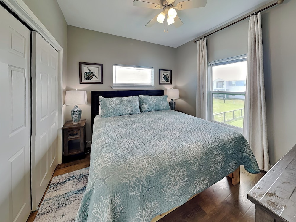 Inn at Turtle Cove by Miss Kitty’s