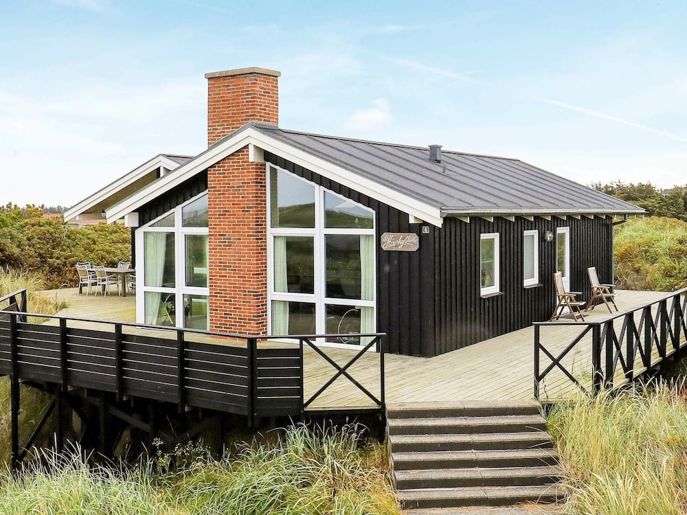 10 Person Holiday Home in Lokken-by Traum