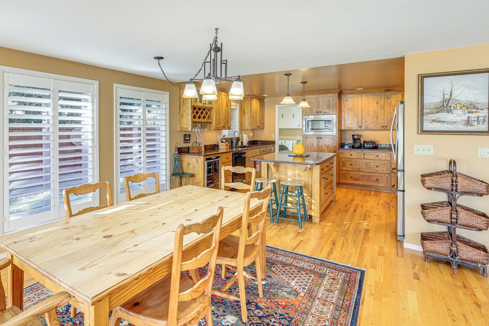 Bend Golf & Country Club Vacation Home