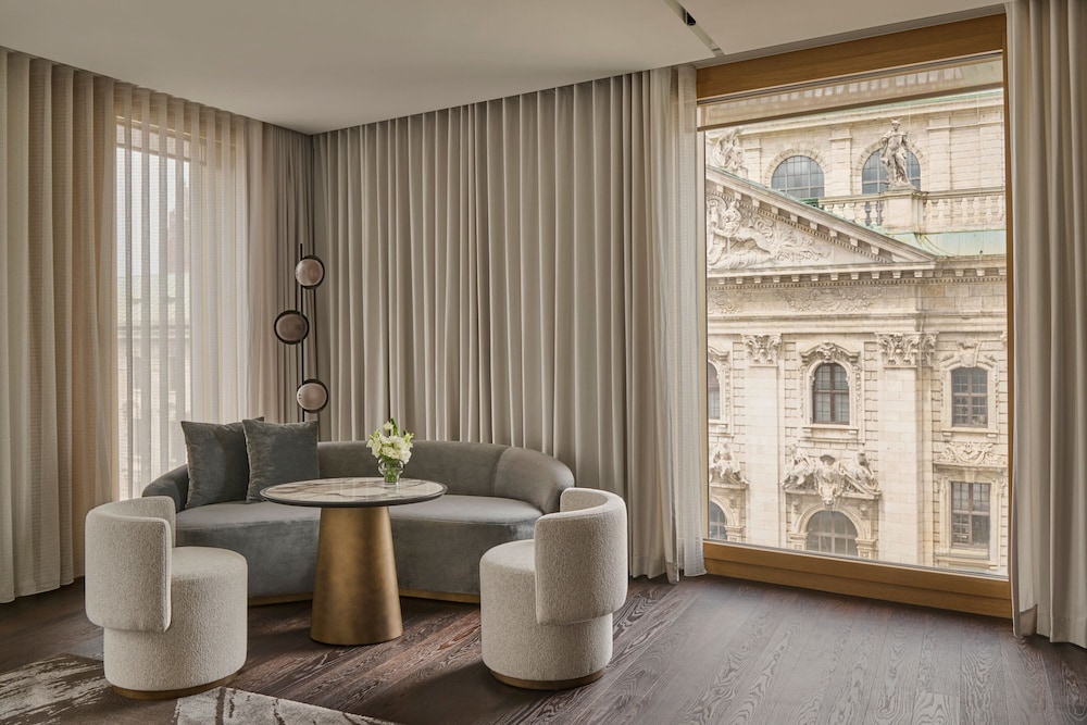 Koenigshof, a Luxury Collection Hotel, Munich 37