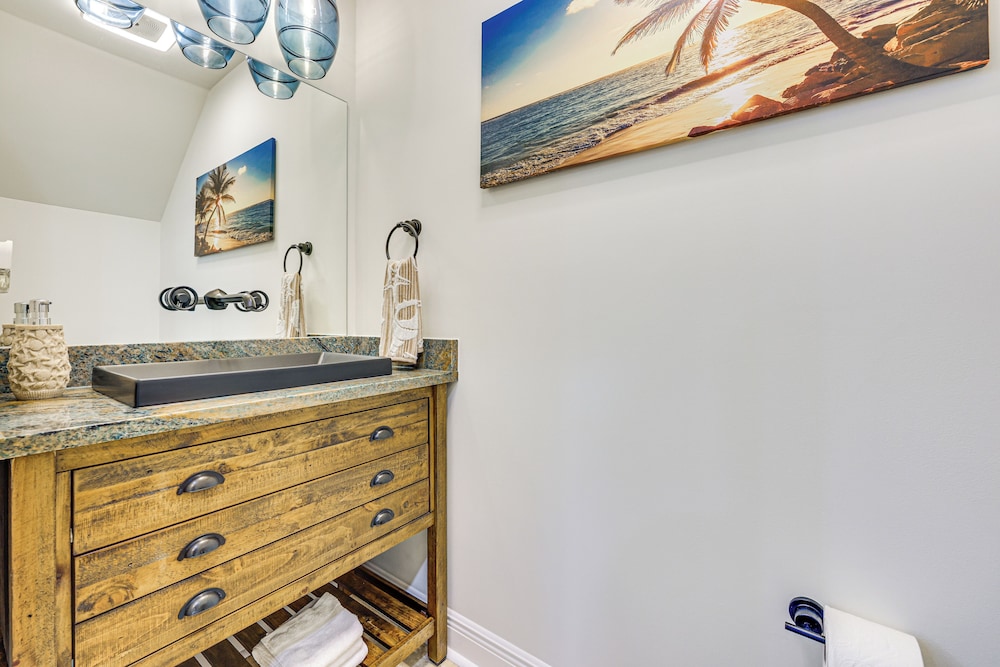 'the Blue Oasis' Jax Beach Gem w/ Coastal Charm!