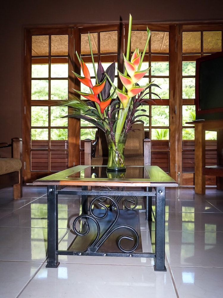 Cerro La Sal Ecolodge