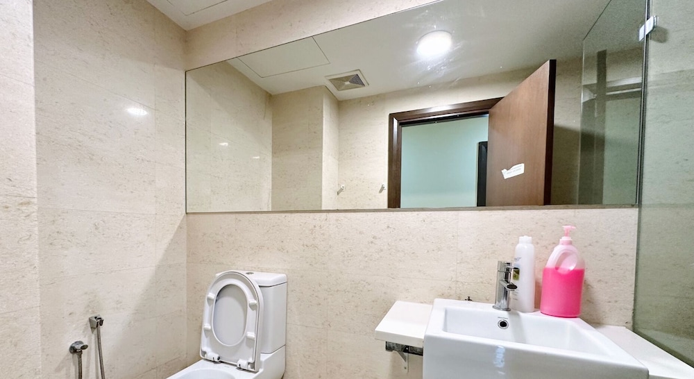 Regalia Residence The Sky Pool Suite