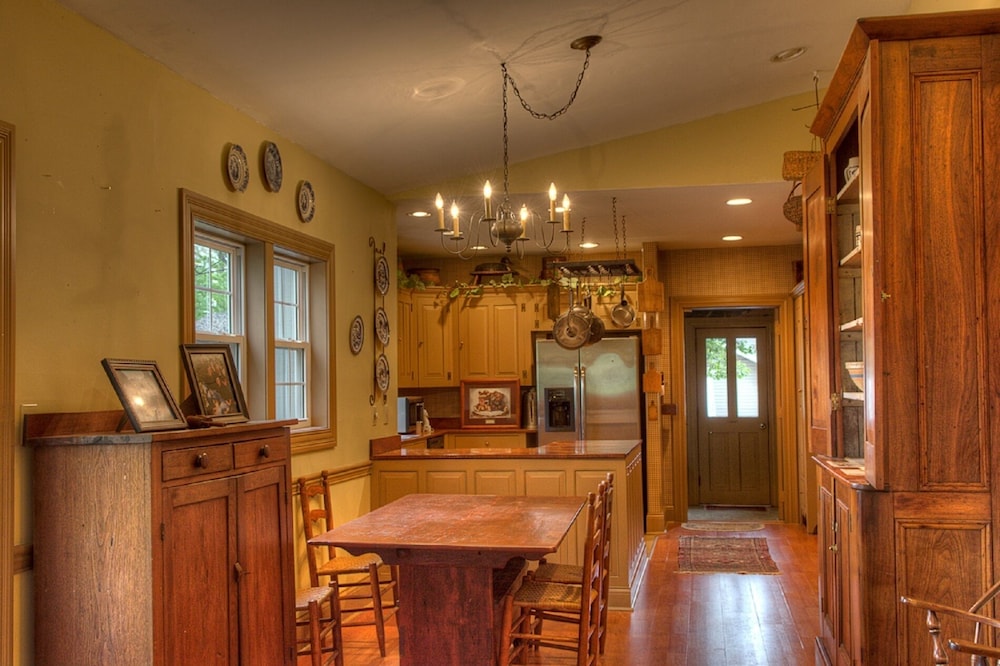 Emma's Bed and Breakfast