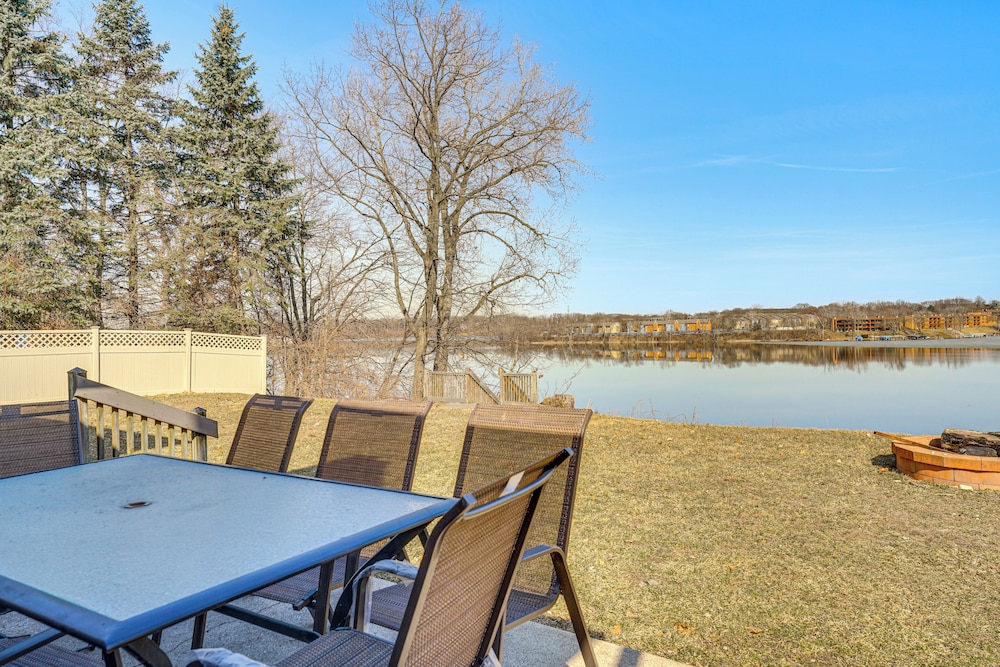 Ice Fishing & Winter Hikes! Belleville Lake House