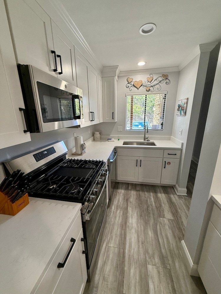 Beachwalk 18d 2 Bedroom Townhouse