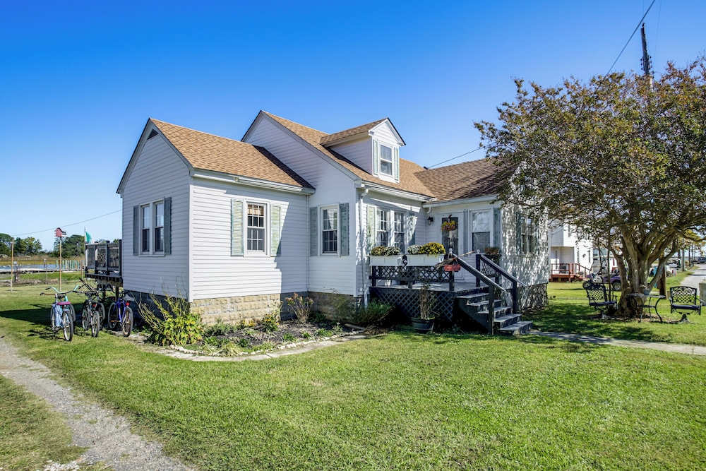Fishing & Boating Retreat! Smith Island Cottage