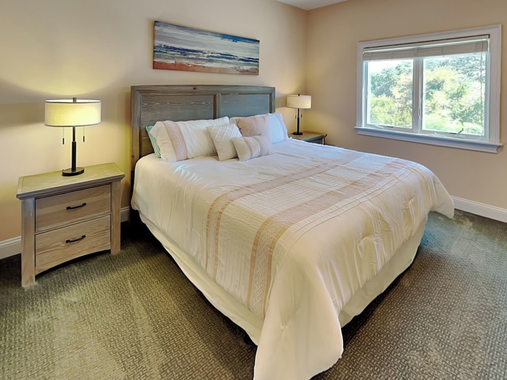 Shady Beaches by Topsail Realty