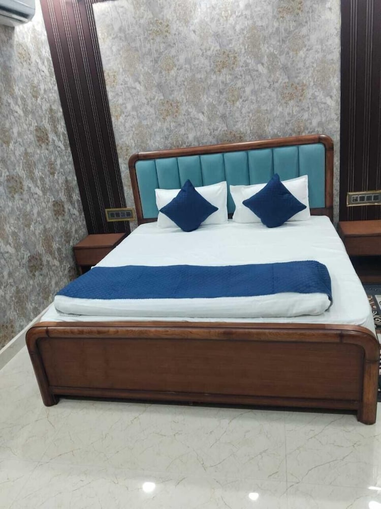 Hotel Tejasva