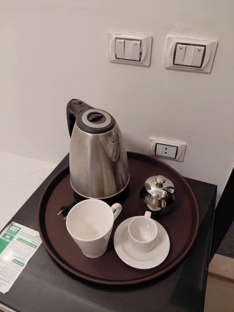 Pearl pyramids Inn