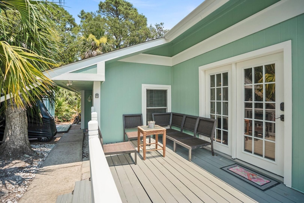 Distinctive Island Living - 835 Bonito Rd, Fripp Island