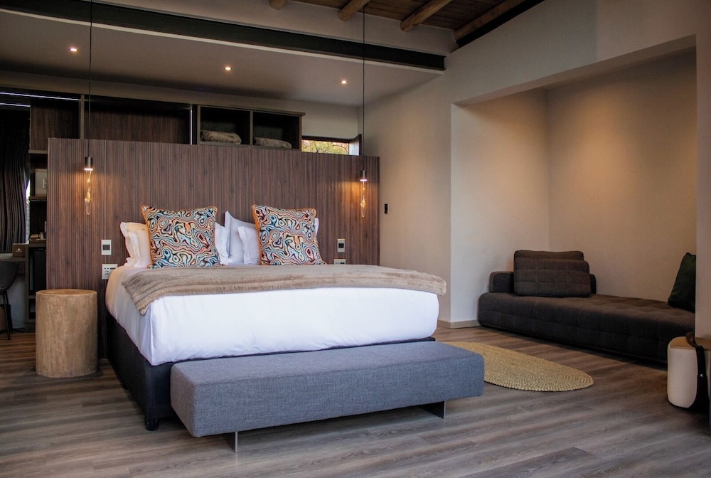 Umoya Safari Lodge view 2